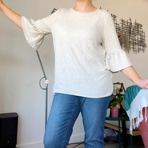 🌟Cream Heather Blouse with Bell Sleeves - L🌟